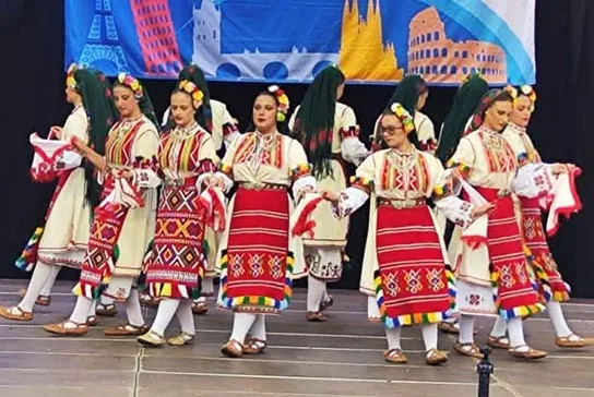 Morska Zvezda Bulgarian folk dancers presenting traditional Bulgarian folklore