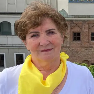  Mrs.Perzan Teresa 